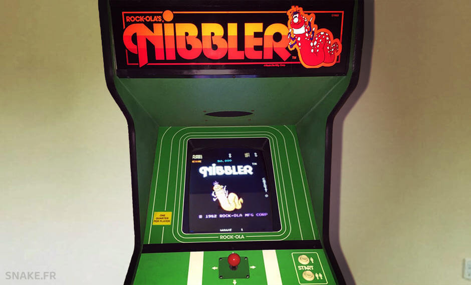 Machine d'arcade Nibbler vintage de 1982 par Rock-Ola